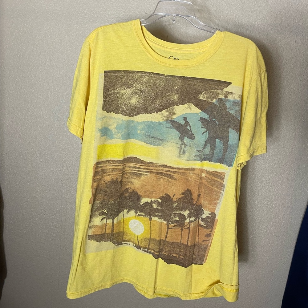 Yellow surf t shirt